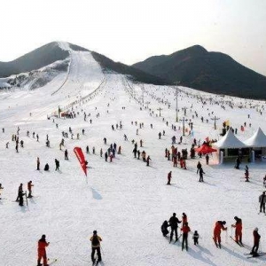 多地启动促进文旅消费活动，北方重点布局冰雪旅游