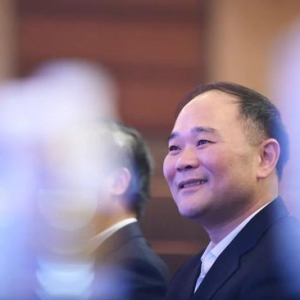 李书福：新造车权势是苹果传统汽车公司是诺基亚？我不这么以为