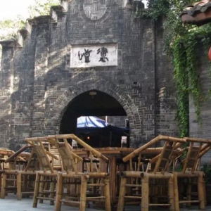成都12月8日过百航班已取消 四川新一轮旅游热要降温？